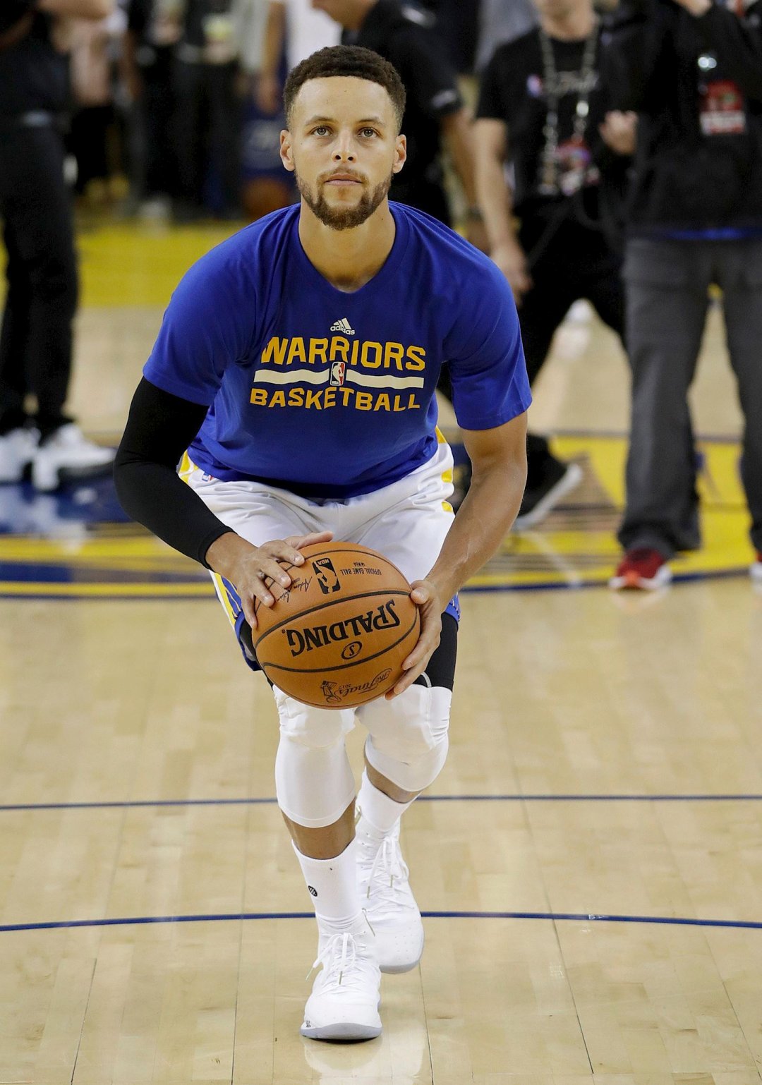 发巨大争议 发巨大争议