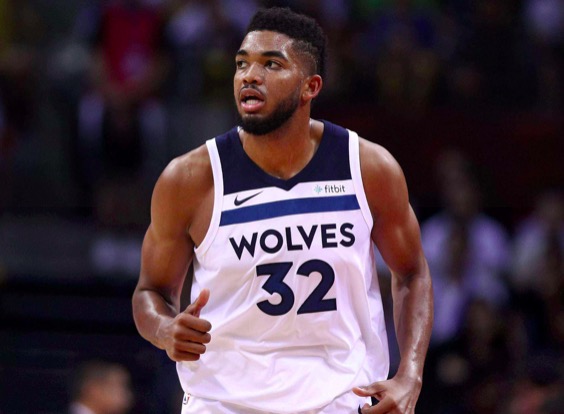 而此刻的他 而此刻的他