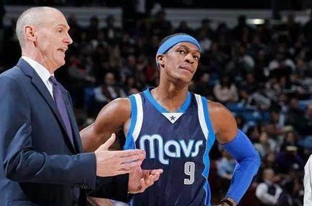 球员频繁转 球员频繁转