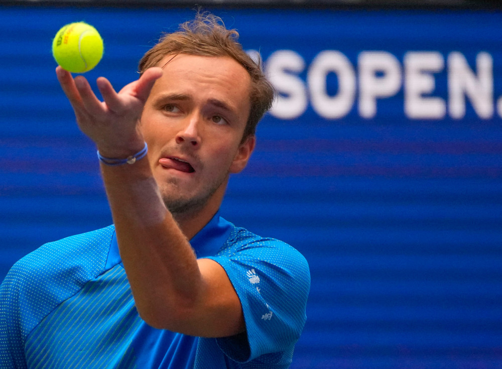 其利益相悖 其利益相悖