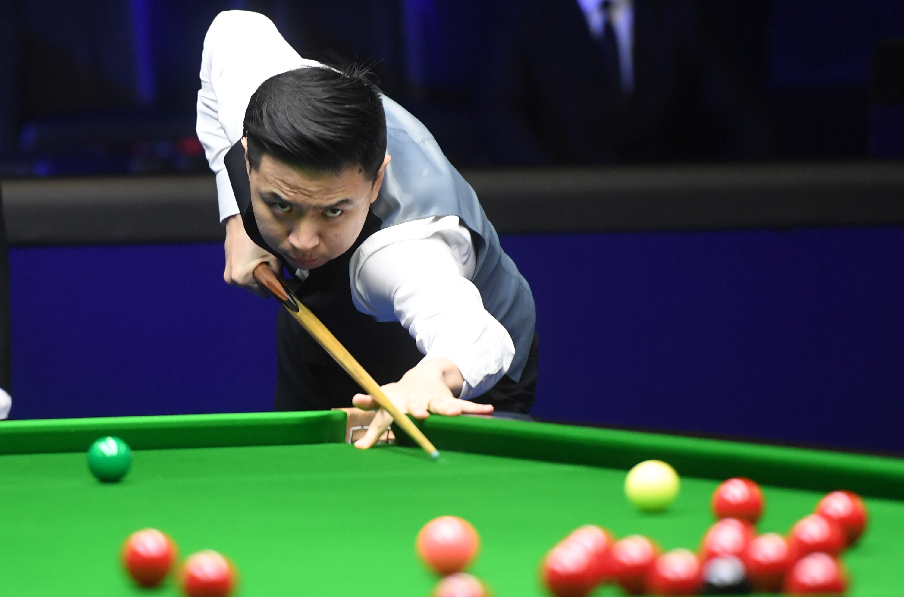 尤其是在前 尤其是在前