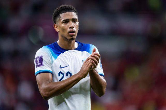 与竞技场上 与竞技场上